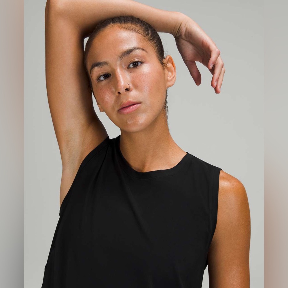 Lululemon High Neck Split Hem Run Tank - Picture 4 of 10